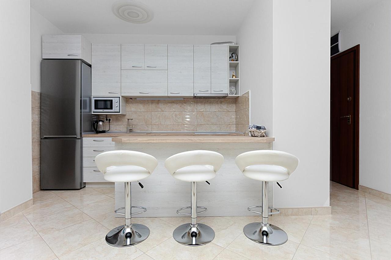 Three Bedroom Spacious Apartment Anatolia Budva Exterior photo
