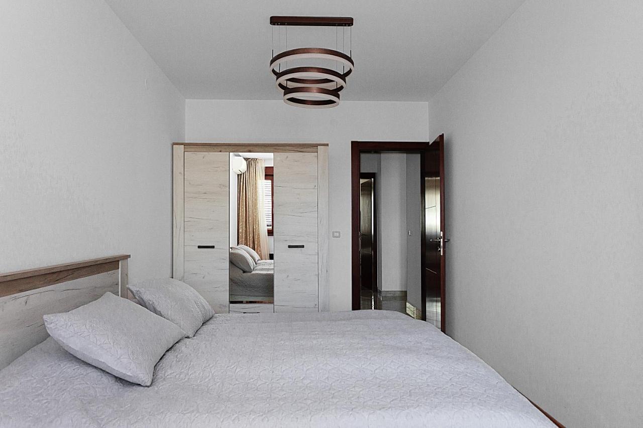 Three Bedroom Spacious Apartment Anatolia Budva Exterior photo